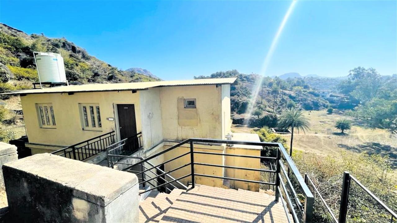 Shikhar Bunglow - A Stunning Valley View Bungalow In Mount Abu Bed & Breakfast Ngoại thất bức ảnh